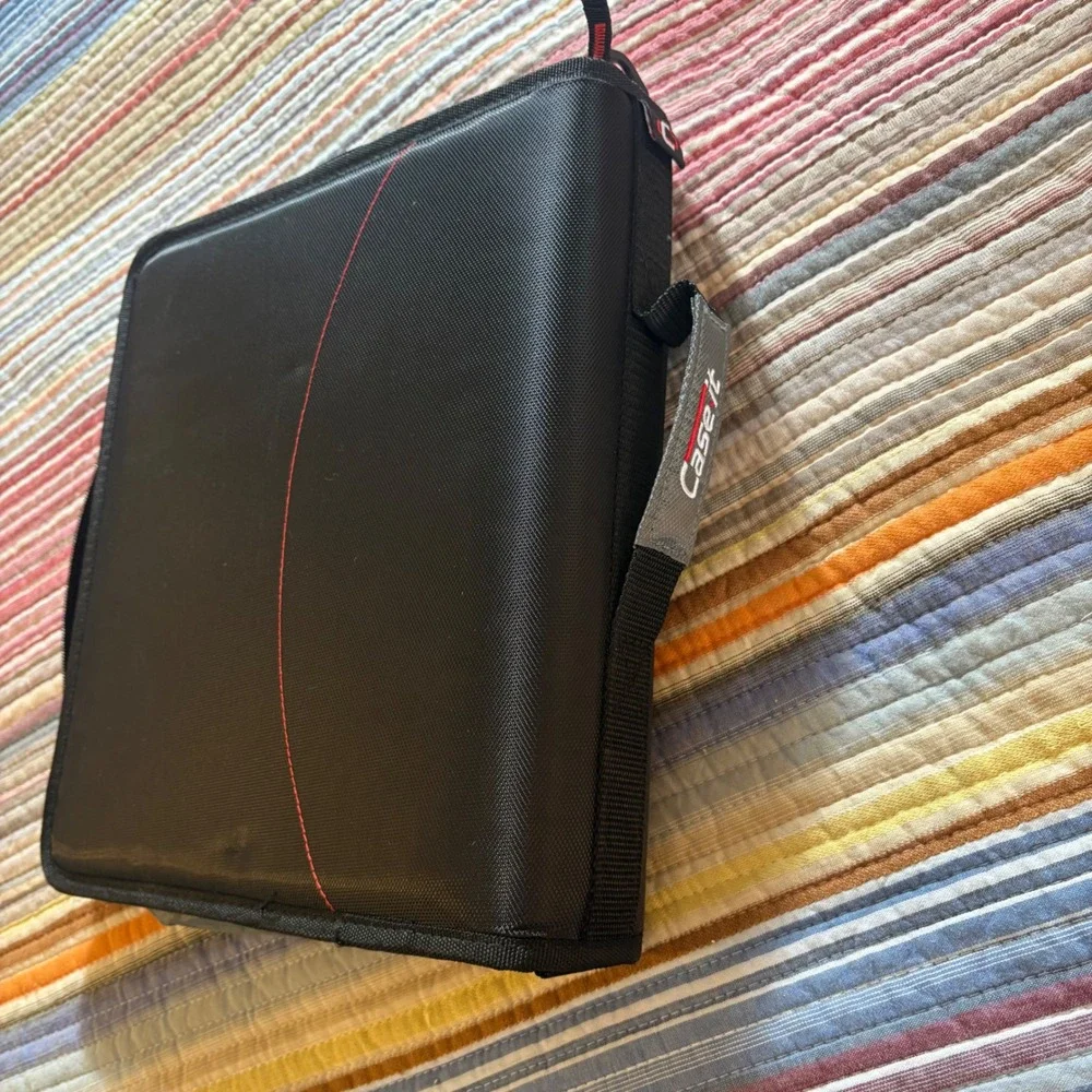 Case-it Zipper Binder Unisex OS Black Red Excellent 3-Ring Laptop Sleeve Strap